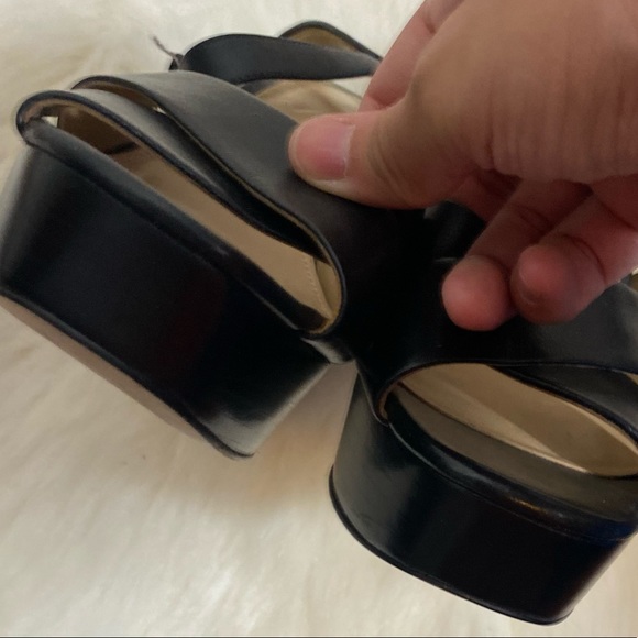 Michael Michael Kors 9M leather platform sandals - Picture 6 of 8